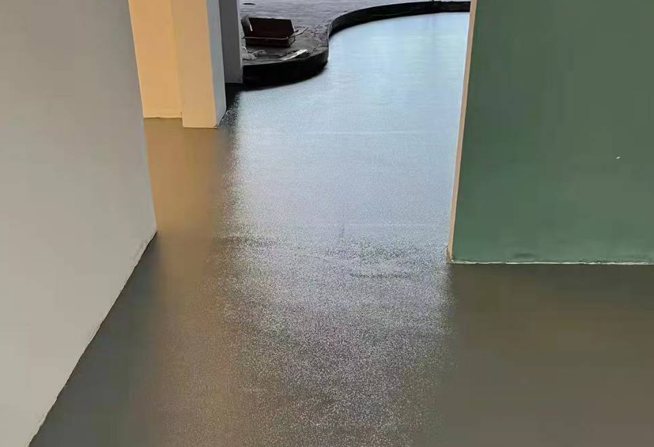 清遠華茂中心辦公樓水性環(huán)氧橘紋地坪工程